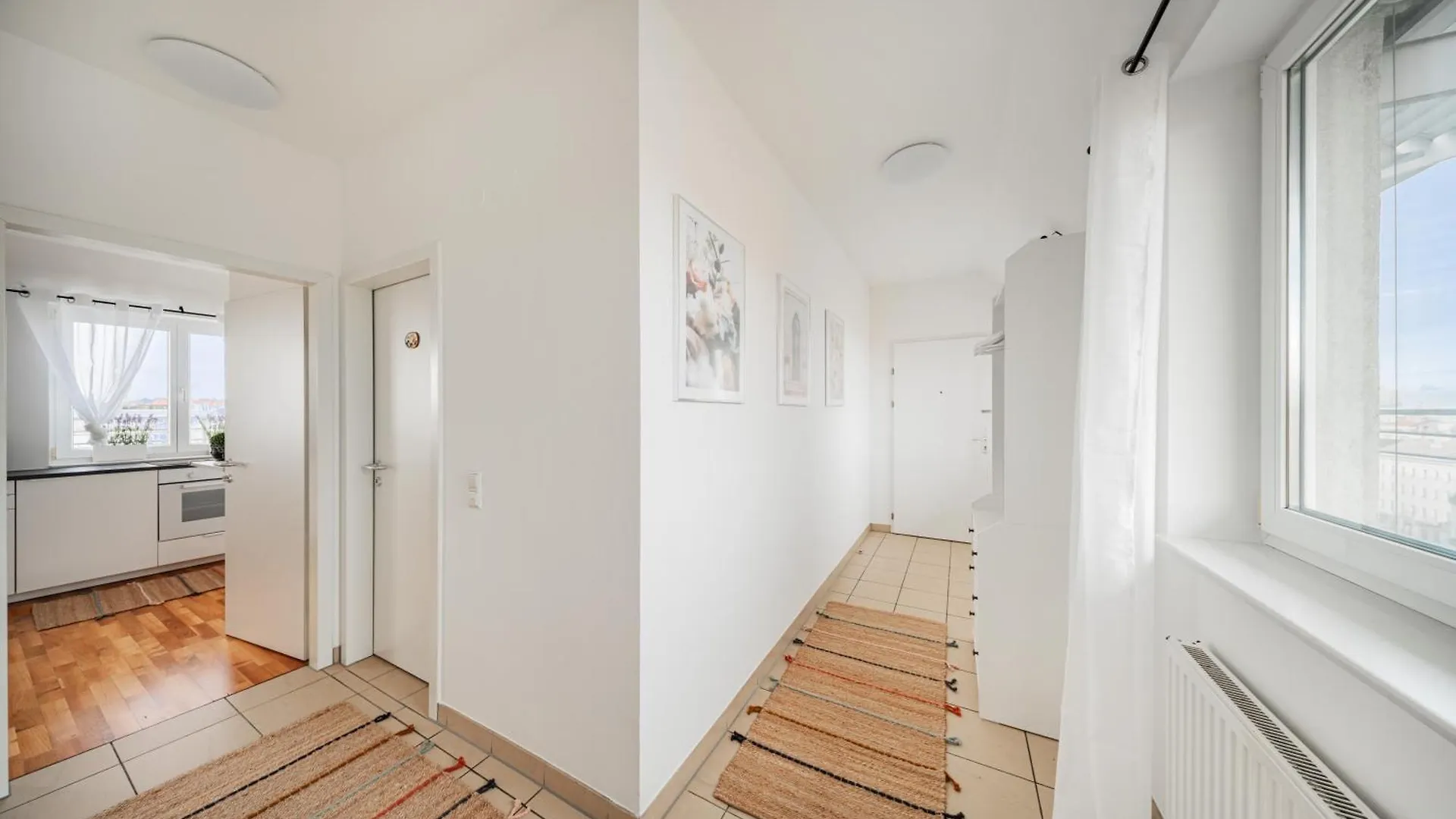Rooftop City View Haven Apartment Βιέννη 0*,