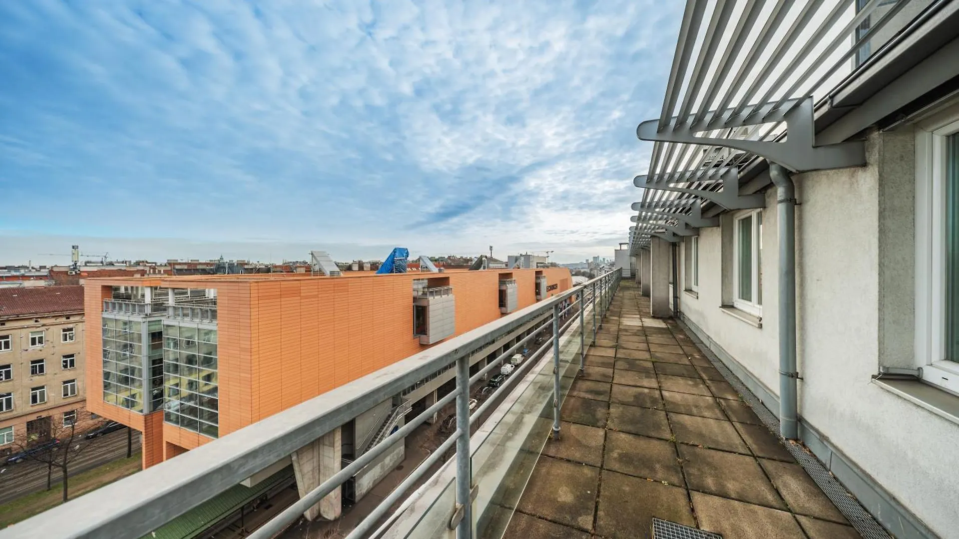Rooftop City View Haven Apartment Vienna