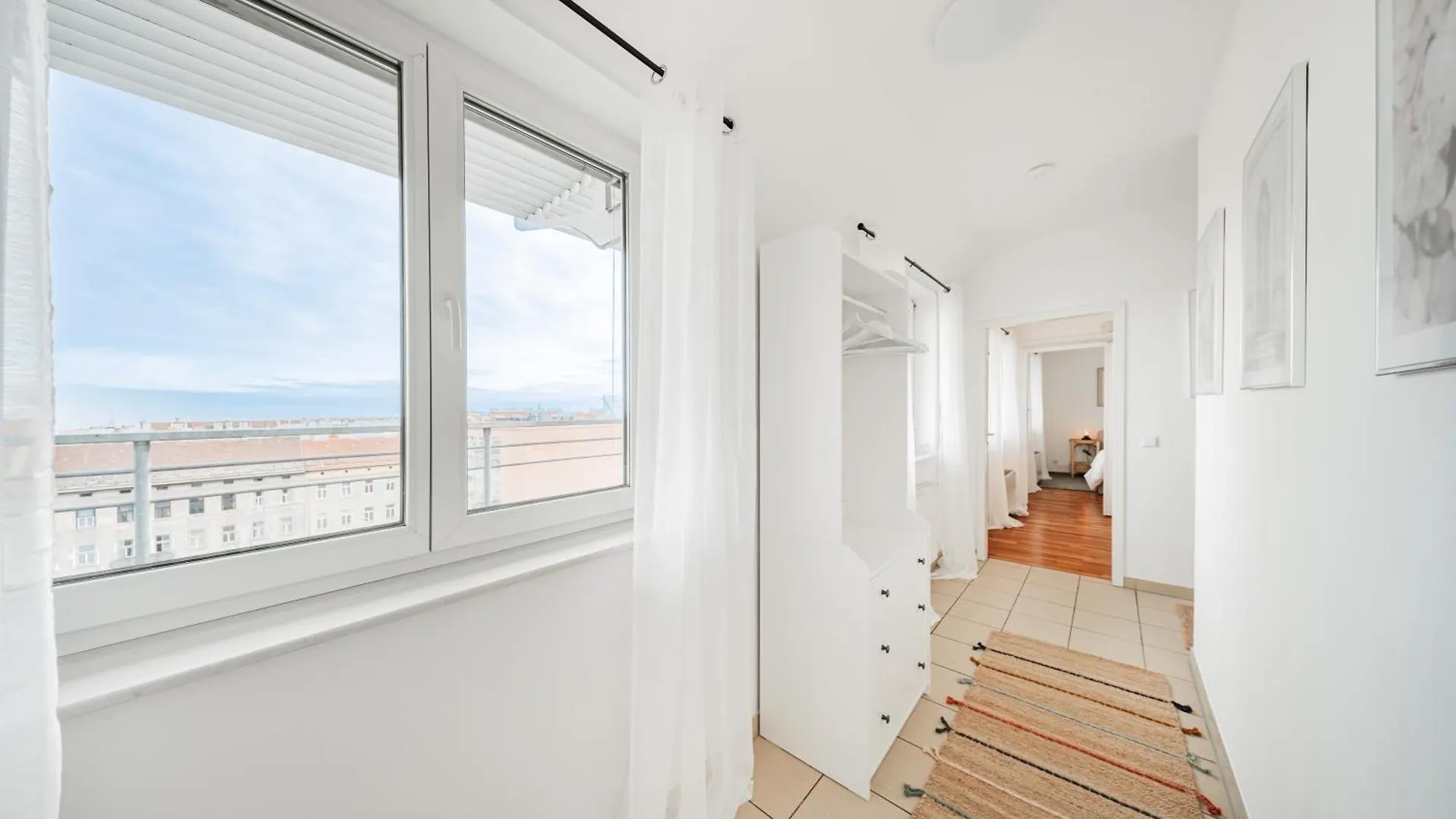 Rooftop City View Haven Apartment Βιέννη 0*,  Αυστρία