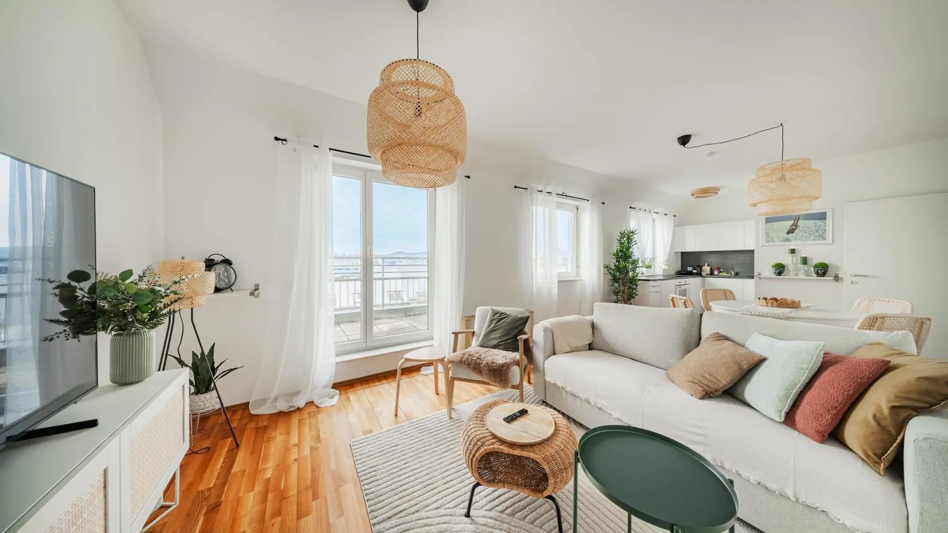 Rooftop City View Haven Apartment Vienna